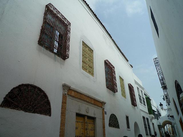 TU012.jpg