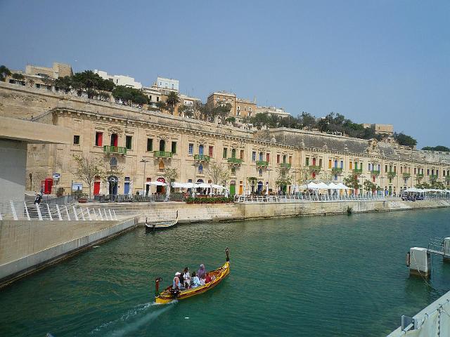LV015.jpg